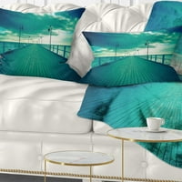 Designart plavi morski pejzaž sa drvenim jastukom za bacanje mosta - 12x20