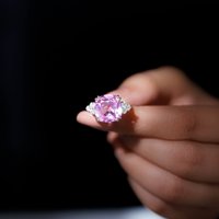 Lab Grown Pink Sapphire Solitaire prsten sa Moissanite za žene, srebro, US 9.00